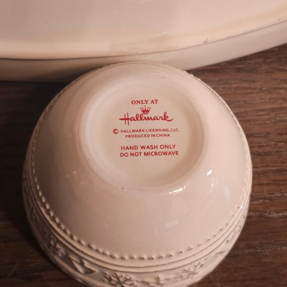 Hallmark Snowflake & Christmas Tree Serving Plate Platter Dip Bowl Chip Set - Picture 6 of 6